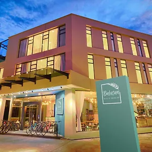 Bulatan Hostel